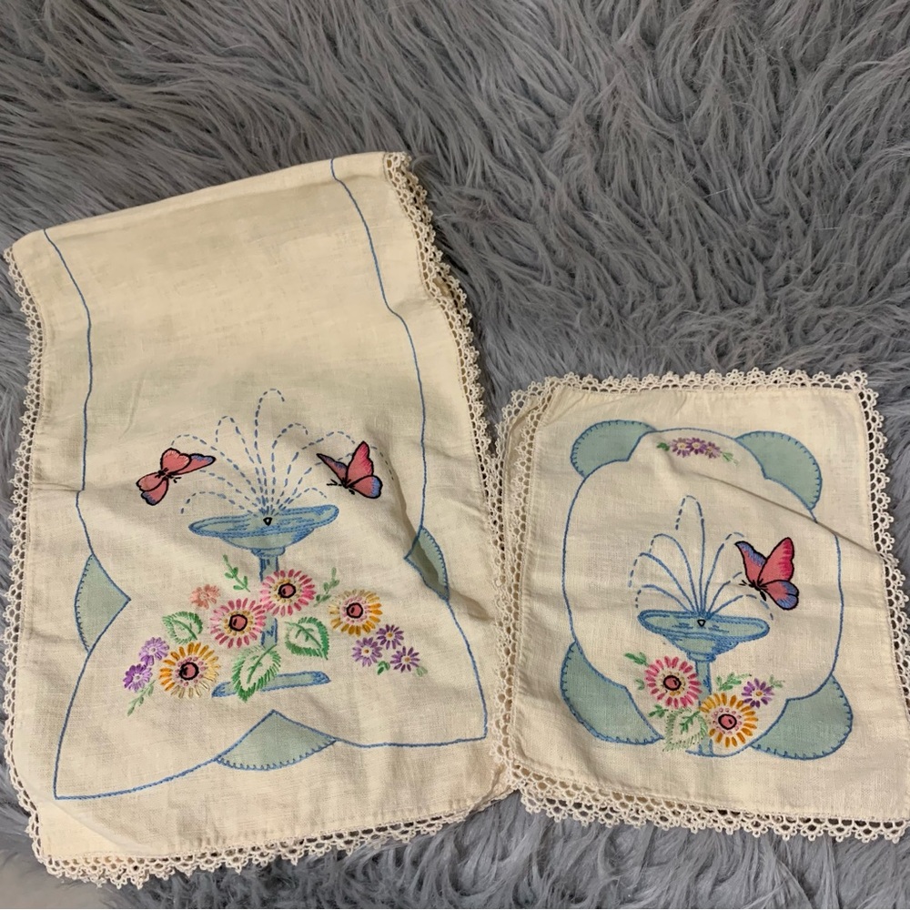 vintage dolly small tea table runner and napkin